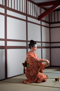 茶室静坐，和风雅韵悠然