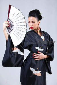 黑底仙鹤和服持扇写意