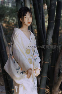 竹林深处白衣和服少女，清幽静谧