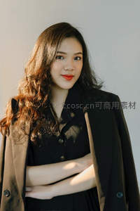 优雅职场女性肖像