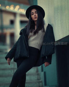 都市街头时尚女性写真