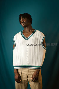 时尚男士针织背心造型写真