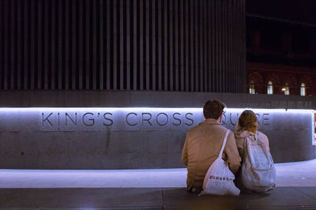 夜坐国王十字广场，静享都市温柔