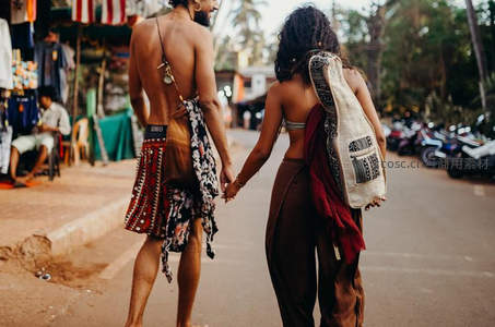 异域街头漫步，携手探索热带风情