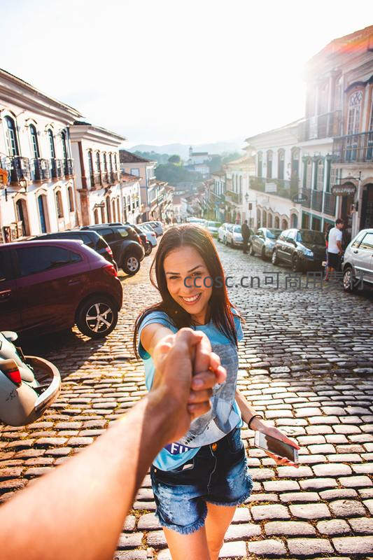 古城石街牵手微笑邀你同行