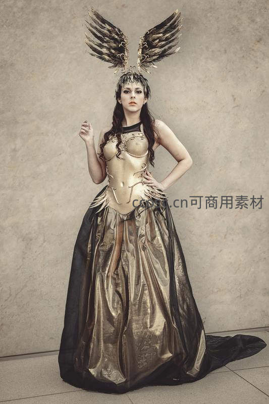 金色羽翼天使华丽礼服造型