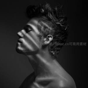 光影交错的男性侧颜艺术肖像
