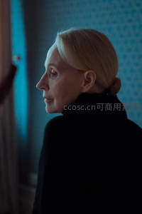 蓝调窗边的沉思