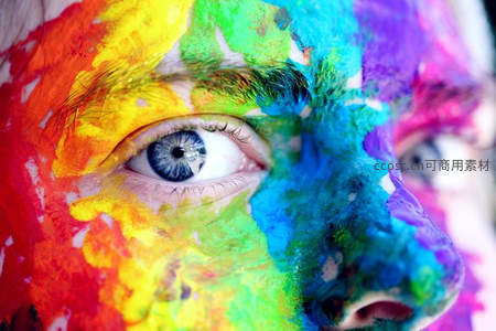 彩虹颜料覆盖的神秘之眼
