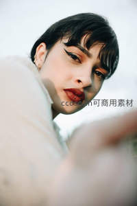 红唇魅影的个性宣言