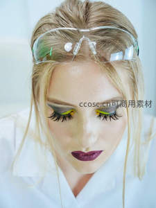 实验室中的时尚美妆特写