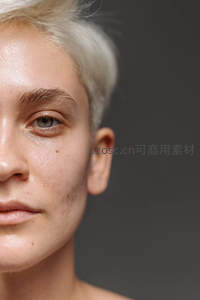 白发女性自然妆容面部特写