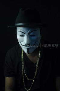 戴V字仇杀者面具的神秘人