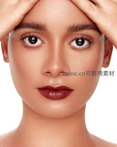 纯净背景中女性眼部美妆特写