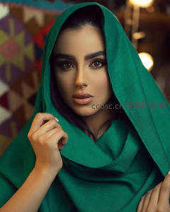 绿纱蒙面女子，神秘东方风情写真