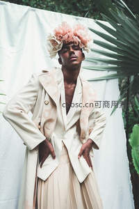 花冠模特热带风情艺术写真