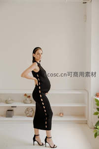 黑色镂空孕装写真