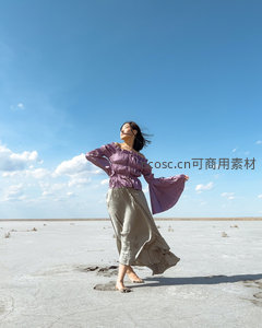 盐湖之上紫衣飞舞