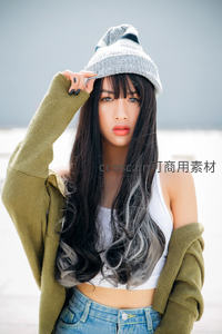 冬日街头时尚少女写真