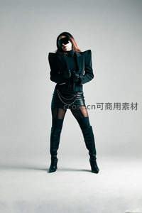 暗黑系时尚模特全身造型展示