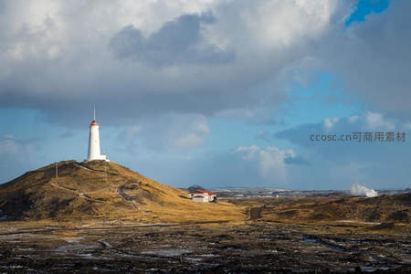 山巅灯塔，冰岛旷野的白色坐标