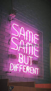 粉色霓虹标语墙饰