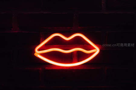 红色嘴唇霓虹灯