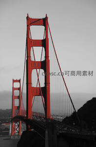 金门大桥标志性红色塔楼特写