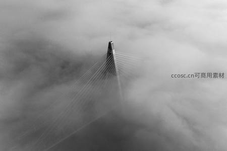 云海之巅的斜拉桥塔尖航拍奇景