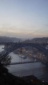 波尔图路易一世大桥黄昏全景