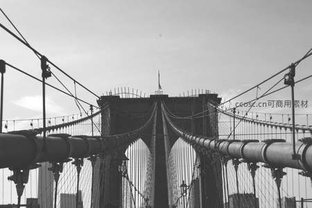 黑白经典布鲁克林，钢索纵横显雄姿