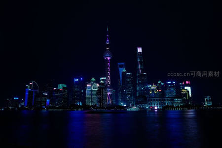 上海外滩夜景璀璨夺目