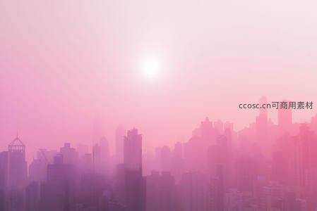 梦幻粉雾笼罩的都市剪影