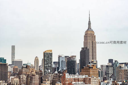 帝国大厦矗立于曼哈顿天际线