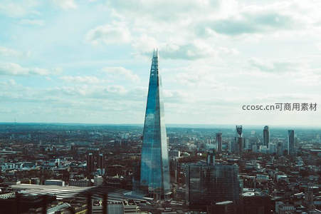 伦敦碎片大厦刺破云层俯瞰全城