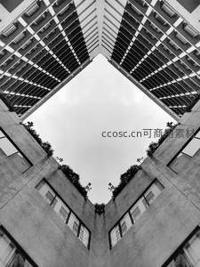 仰望几何庭院天空之窗