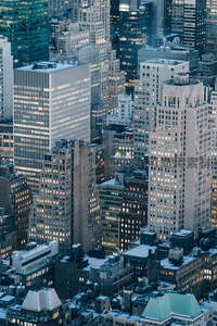 夜幕降临城市灯火辉煌如星河