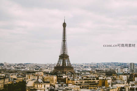巴黎城市天际线与埃菲尔铁塔的壮丽全景