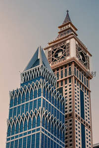 双塔并立现代与古典交融