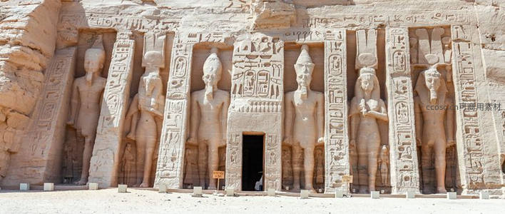 阿布辛贝神庙宏伟石雕群
