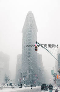 雪中熨斗大厦：冬日纽约的经典街景
