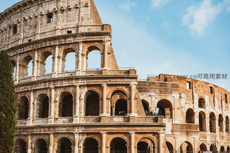 罗马斗兽场宏伟石拱结构