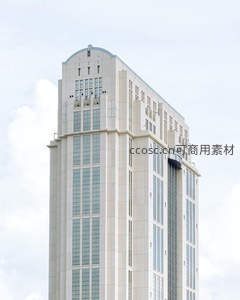 现代摩天大楼直插云霄