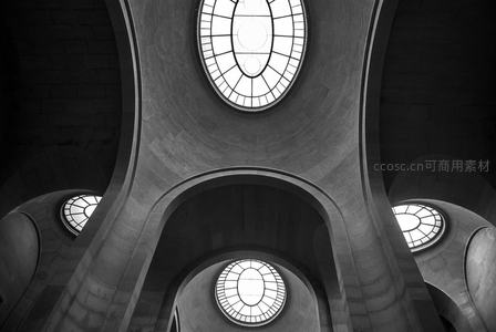 黑白教堂穹顶的神圣几何
