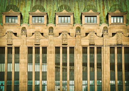 复古建筑立面细节展现艺术装饰风格