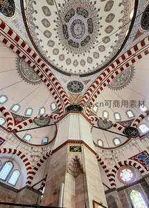 穹顶壁画精美绝伦展现伊斯兰艺术巅峰