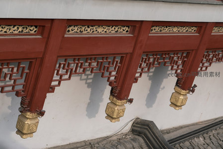 红柱金墩承雕栏，古建斗拱结构之美