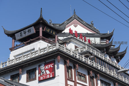 城隍庙地标建筑，传统屋檐下藏着KFC