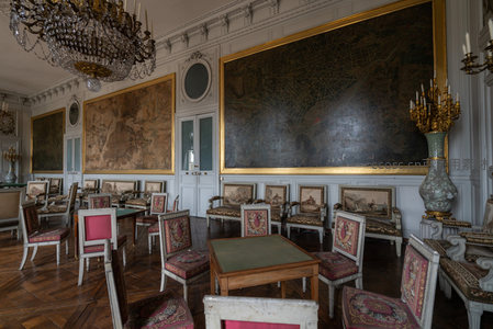 贵族议事厅内景布置