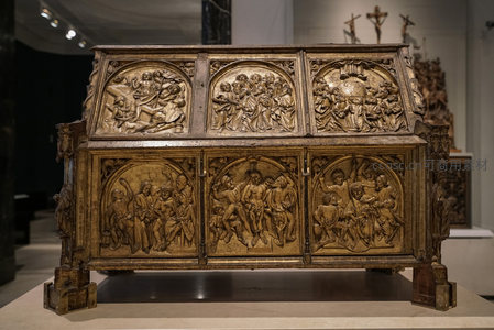 宗教主题浮雕圣柜展示